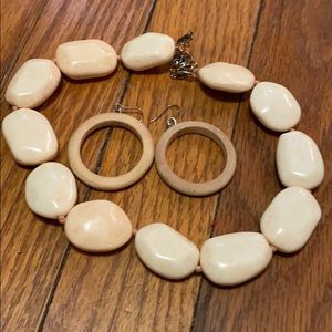 ❤️4/$20 Necklace and earrings